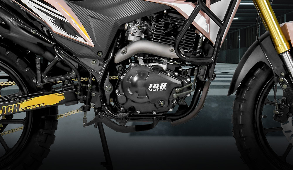 motor de la moto adventure arizona 300