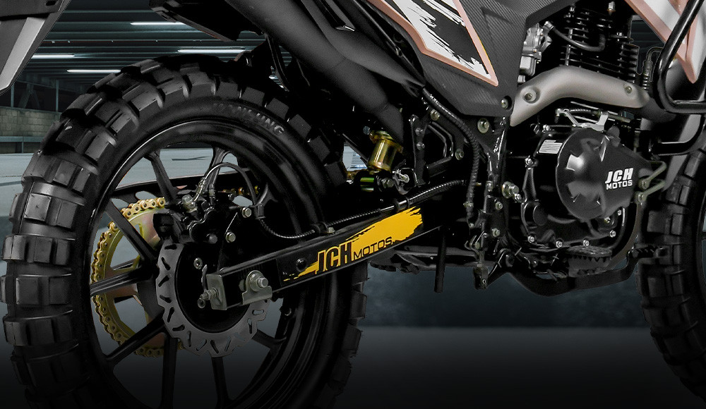 moto adventure arizona 300 parte posterior